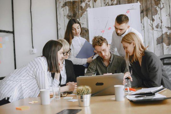 Choisir un avocat pour une procédure prud'hommes à versailles : clés, stratégie et accompagnement